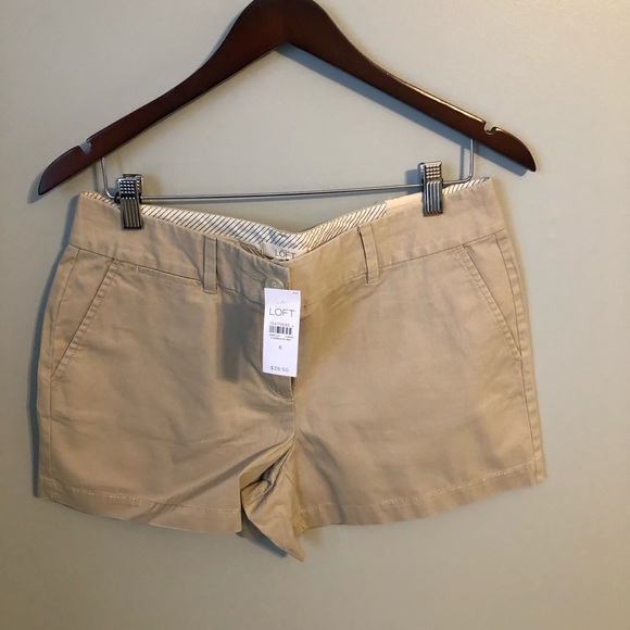 LOFT Pants - NWT LOFT 4” khaki shorts size 6